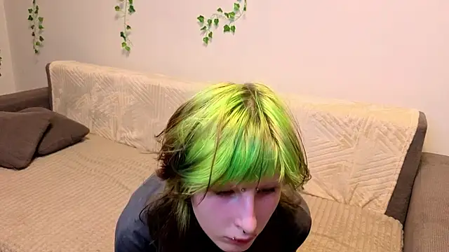 KandraCruser online show from September 12, 2025, 7:35 pm