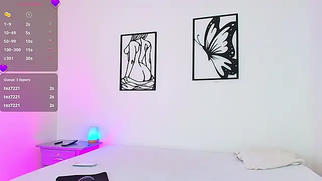 DARELYN REED  online show from October 8, 2025, 7:36 pm