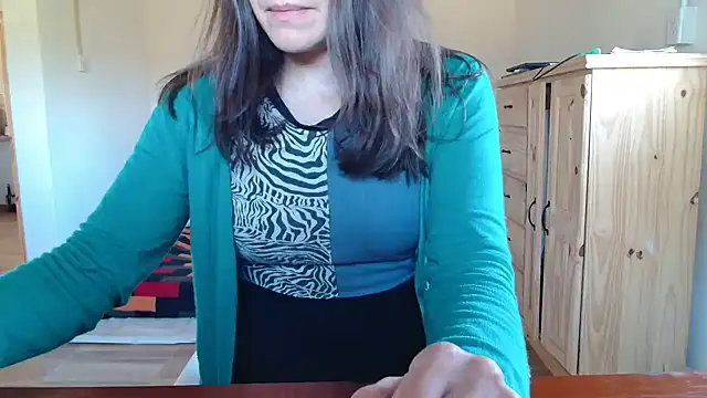 Missforever online show from May 13, 2026, 3:19 pm