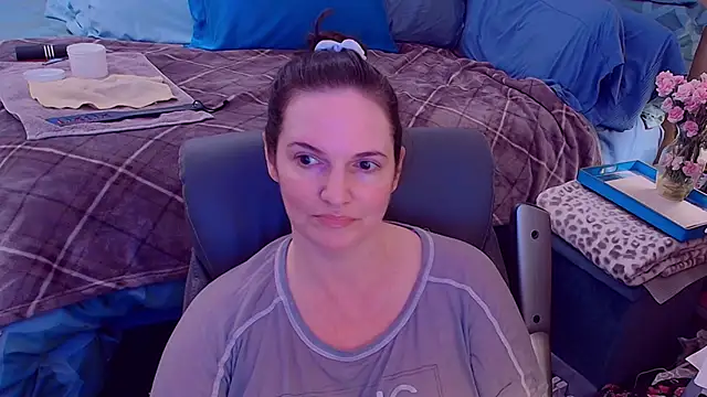 ninajaymes online show from September 19, 2025, 9:52 pm