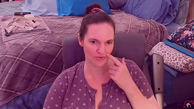 Snapshot of ninajaymes chatting on December 20, 2025, 11:51 pm ninajaymes online show from December 20, 2025, 11:51 pm