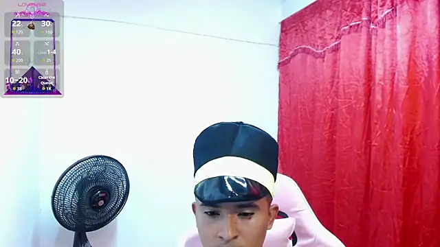 Snapshot of DayroDuran chatting on September 8, 2025, 6:40 pm DayroDuran online show from September 8, 2025, 6:40 pm