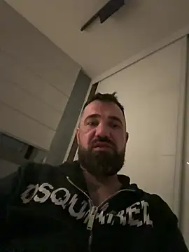 KstnSrg19 online show from February 5, 2026, 10:16 pm