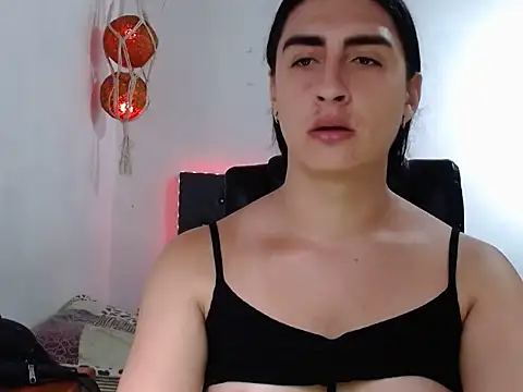 Snapshot of lola_diez chatting on February 9, 2026, 9:24 pm lola diez online show from February 9, 2026, 9:24 pm