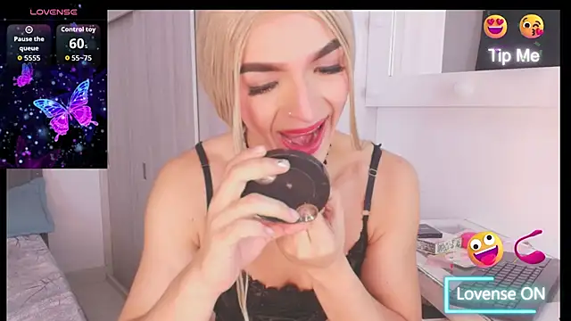 NattashaDior  online show from March 5, 2026, 5:59 am