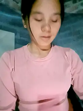 Snapshot of Suni2345 chatting on October 28, 2025, 1:54 pm Suni2345 online show from October 28, 2025, 1:54 pm