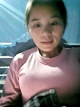 Snapshot of Suni2345 chatting on October 31, 2025, 1:52 pm Suni2345 online show from October 31, 2025, 1:52 pm