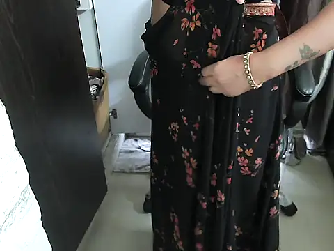 Snapshot of sexymita_ chatting on October 4, 2025, 3:52 am sexymita online show from October 4, 2025, 3:52 am