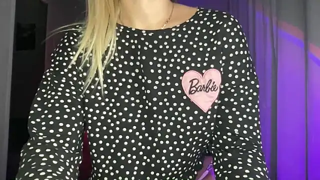 Sasha yourdream online show from October 18, 2025, 9:06 pm