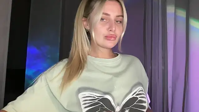 Sasha yourdream online show from September 19, 2025, 8:02 pm