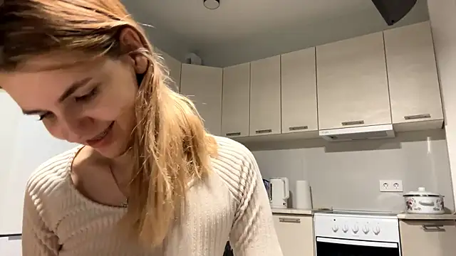 Denni Spilber online show from October 10, 2025, 5:47 pm