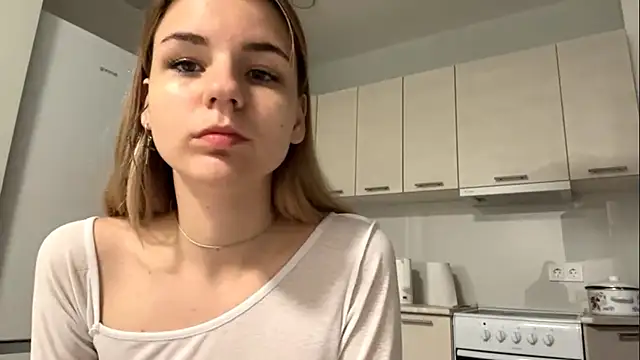 Denni Spilber online show from October 3, 2025, 5:14 pm