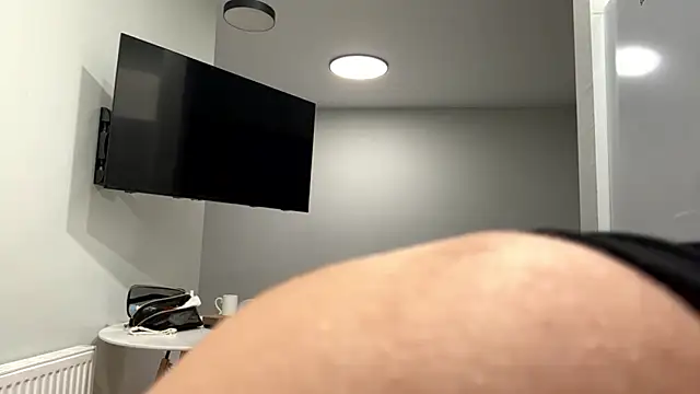 Snapshot of Denni_Spilber chatting on January 31, 2026, 7:23 pm Denni Spilber online show from January 31, 2026, 7:23 pm