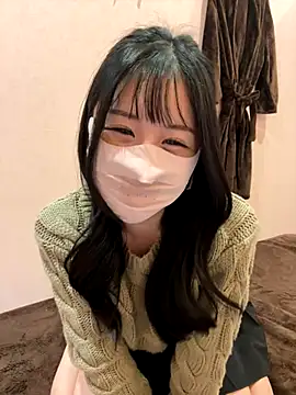 Ema-- online show from November 13, 2025, 10:08 am