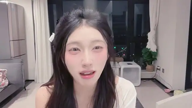 ZhaoZhao-ZM online show from November 16, 2025, 2:00 pm