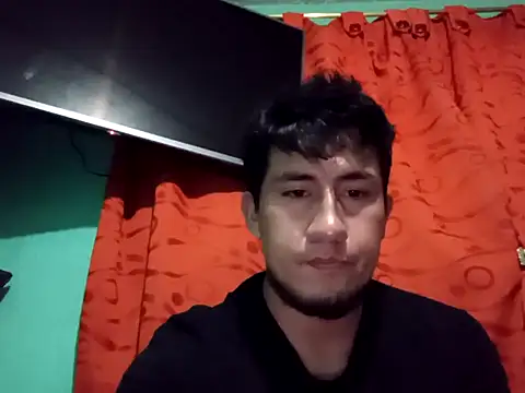 True Di online show from October 17, 2025, 1:31 am