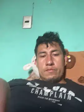 Snapshot of True_Di chatting on March 3, 2026, 10:06 pm True Di online show from March 3, 2026, 10:06 pm