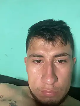 Snapshot of True_Di chatting on February 6, 2026, 9:33 pm True Di online show from February 6, 2026, 9:33 pm