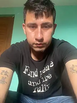 Snapshot of True_Di chatting on February 14, 2026, 6:41 pm True Di online show from February 14, 2026, 6:41 pm