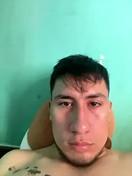 Snapshot of True_Di chatting on January 9, 2026, 9:22 pm True Di online show from January 9, 2026, 9:22 pm