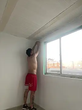 Snapshot of True_Di chatting on February 16, 2026, 10:18 pm True Di online show from February 16, 2026, 10:18 pm