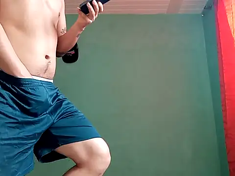 Snapshot of True_Di chatting on January 5, 2026, 5:27 pm True Di online show from January 5, 2026, 5:27 pm