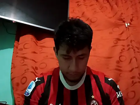 True Di online show from October 5, 2025, 2:24 am