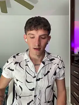 MelinaVelvet online show from April 9, 2026, 7:09 pm