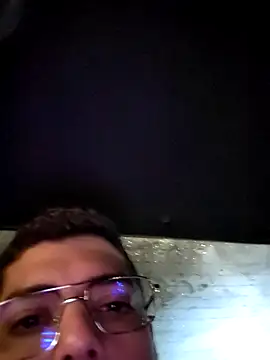 DanteWinter online show from November 4, 2025, 2:37 am