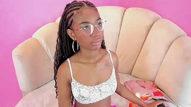 MarianRosse online show from September 27, 2025, 7:53 pm