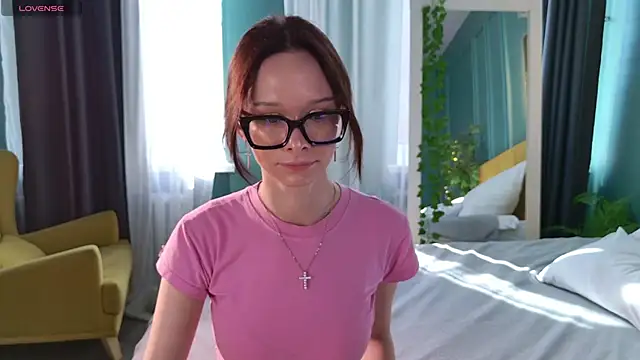 daily glam online show from September 11, 2025, 12:38 pm