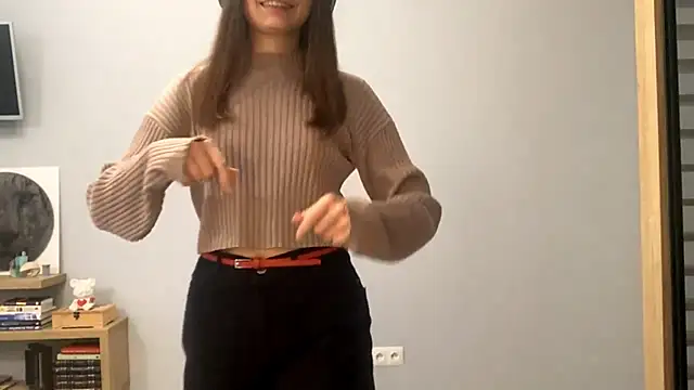 Snapshot of SoulHiperAgne_ chatting on October 24, 2025, 1:32 pm SoulHiperAgne online show from October 24, 2025, 1:32 pm