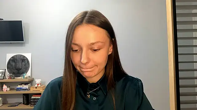 Snapshot of SoulHiperAgne_ chatting on November 16, 2025, 2:11 pm SoulHiperAgne online show from November 16, 2025, 2:11 pm