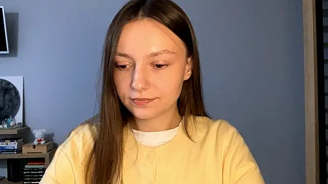 Snapshot of SoulHiperAgne_ chatting on November 9, 2025, 2:10 pm SoulHiperAgne online show from November 9, 2025, 2:10 pm