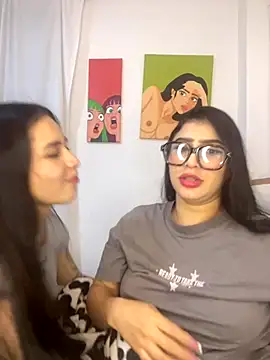 Sweet and Rous0 online show from October 15, 2025, 4:44 am