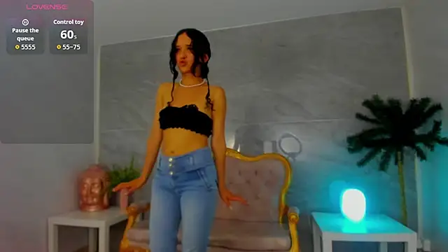 bella vibess s online show from November 7, 2025, 8:24 pm