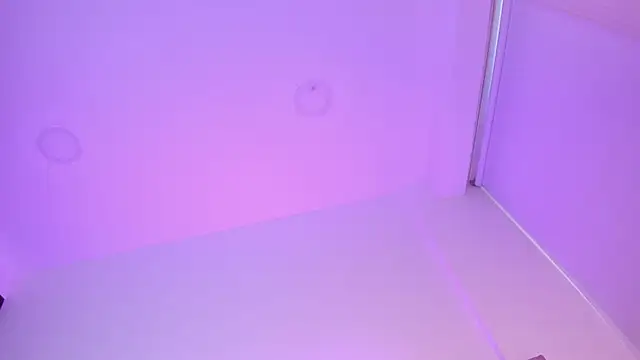 Ambeer fox  online show from March 27, 2026, 1:34 pm