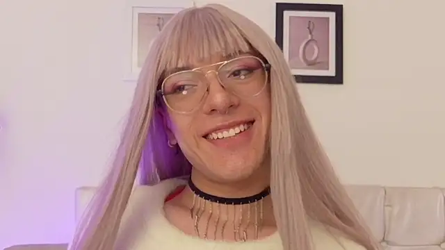 Snapshot of Breidyhard chatting on September 26, 2025, 4:08 am Breidyhard online show from September 26, 2025, 4:08 am