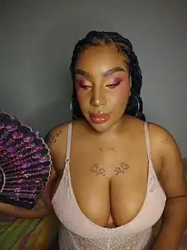 Queen Amara online show from July 5, 2026, 4:06 am