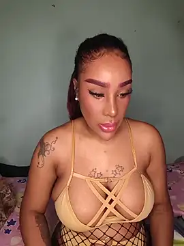 Queen Amara online show from September 14, 2025, 11:49 pm