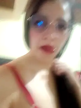 vanessalovetrip online show from September 24, 2025, 4:35 pm