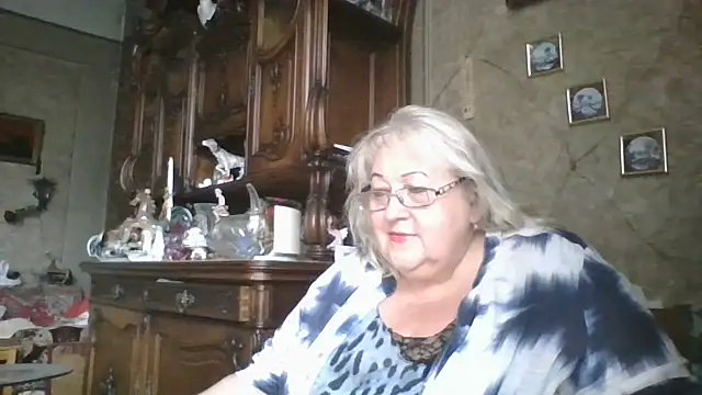 Lala-Love56 online show from September 9, 2025, 1:20 pm