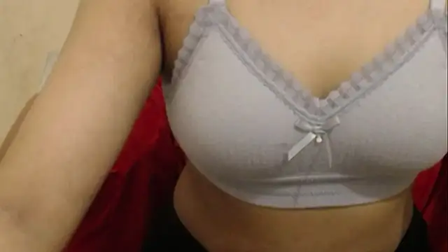 erotic indiancam online show from November 12, 2025, 9:02 am