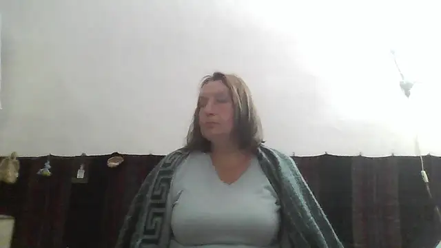 AnnaLive570 online show from May 11, 2026, 4:04 pm