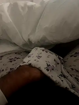 pourleplaisir930 online show from September 28, 2025, 8:38 pm