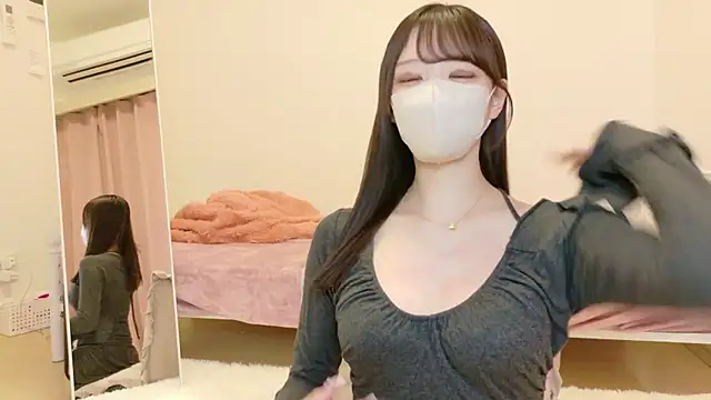 Snapshot of roachan_ chatting on January 18, 2026, 12:52 pm roachan online show from January 18, 2026, 12:52 pm