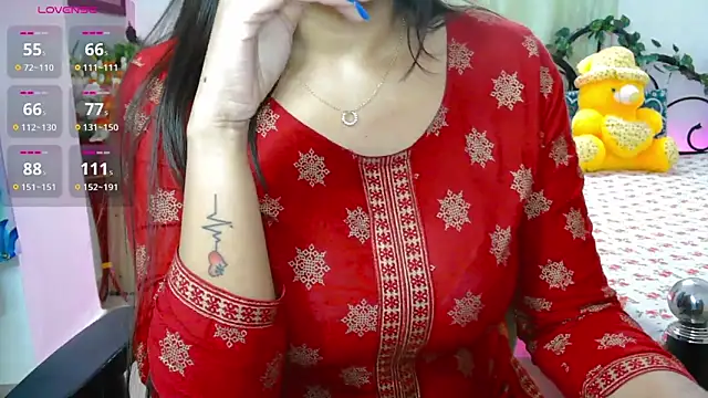Snapshot of WildDimpi_0 chatting on September 18, 2025, 11:57 am WildDimpi 0 online show from September 18, 2025, 11:57 am