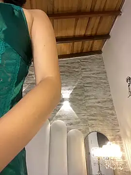 Kristy1  online show from September 24, 2025, 11:06 am