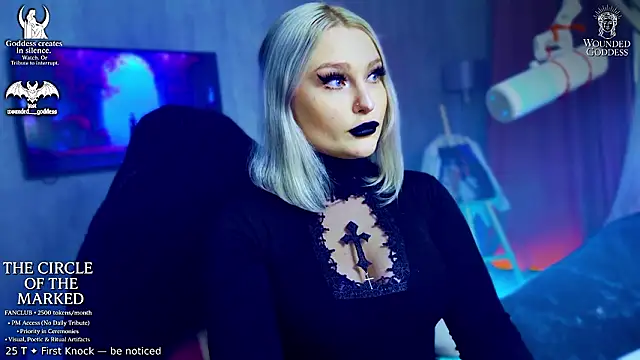 Wounded Goddess  online show from February 7, 2026, 7:38 am