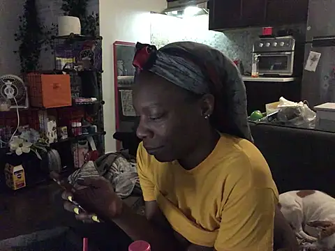 littyleesh1 online show from March 28, 2026, 4:46 am